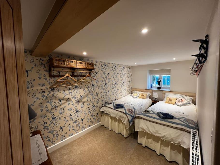 Cosy Alpine Cottage In The Heart Of Lancashire Catterall Bagian luar foto