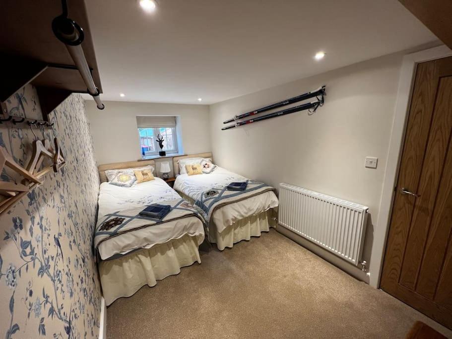 Cosy Alpine Cottage In The Heart Of Lancashire Catterall Bagian luar foto