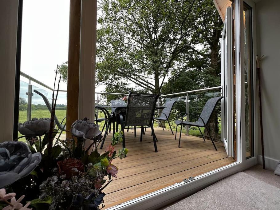 Cosy Alpine Cottage In The Heart Of Lancashire Catterall Bagian luar foto