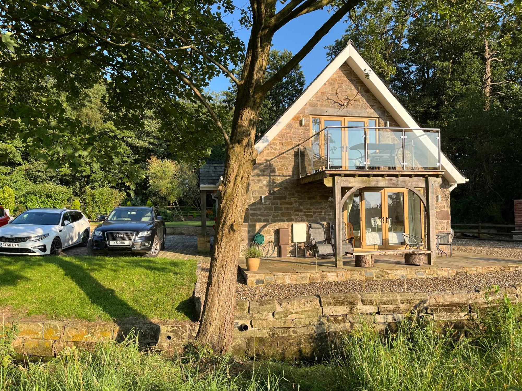 Cosy Alpine Cottage In The Heart Of Lancashire Catterall Bagian luar foto
